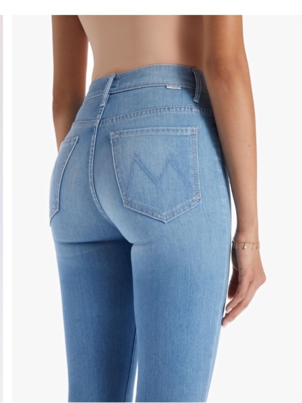 MOTHER High Waisted Weekender Skimp Jeans in Hold My Hand - Size 28 - Picture 4 of 12